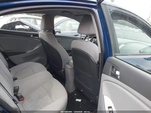 KMHCT4AE7HU327856 2017 HYUNDAI ACCENT - Image 8