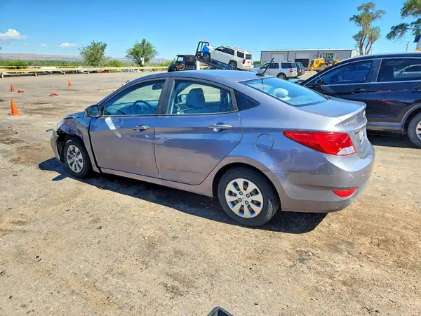 KMHCT4AE7HU331339 2017 HYUNDAI ACCENT - Image 2