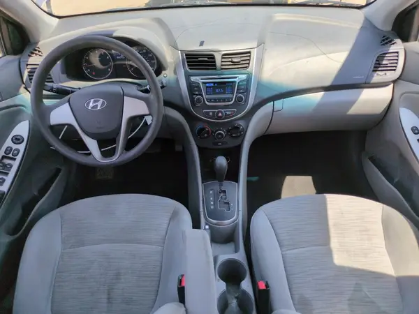 KMHCT4AE7HU332197 2017 HYUNDAI ACCENT - Image 8