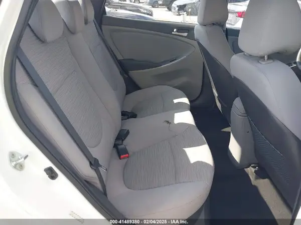 KMHCT4AE7HU333088 2017 HYUNDAI ACCENT - Image 8