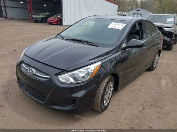 KMHCT4AE7HU340591 2017 HYUNDAI ACCENT - Image 2