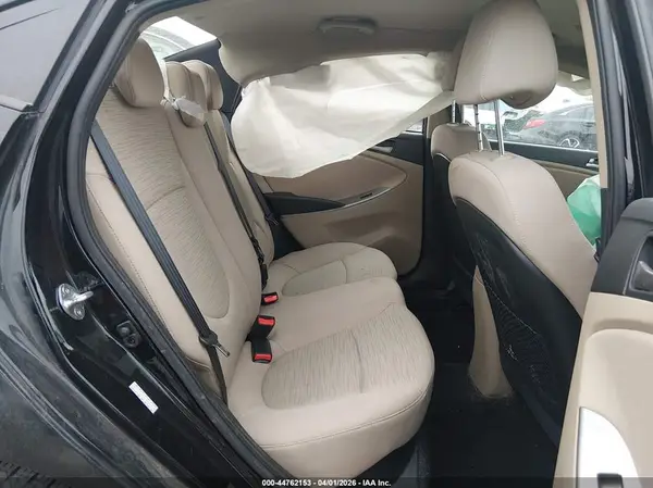 KMHCT4AE7HU353759 2017 HYUNDAI ACCENT - Image 8