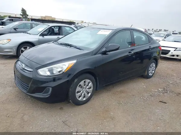 KMHCT4AE7HU354992 2017 HYUNDAI ACCENT - Image 2