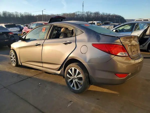 KMHCT4AE7HU358430 2017 HYUNDAI ACCENT - Image 2