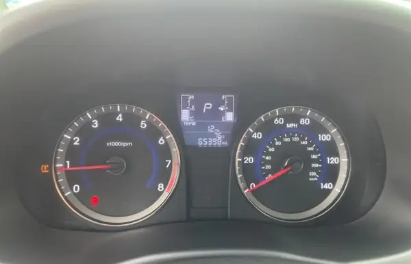 KMHCT4AE7HU368164 2017 HYUNDAI ACCENT - Image 8