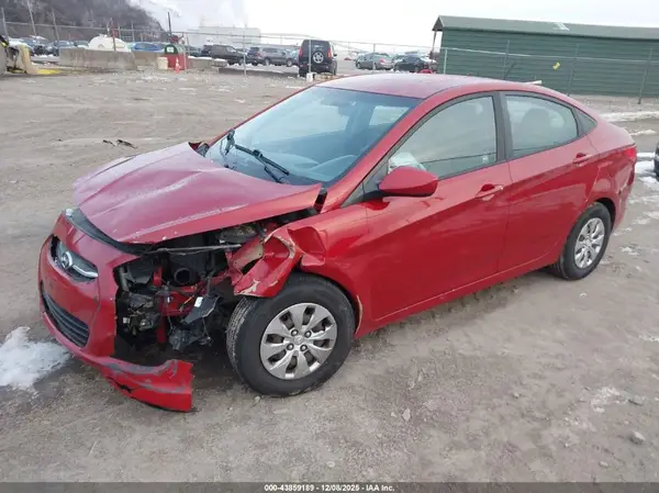 KMHCT4AE7HU377849 2017 HYUNDAI ACCENT - Image 2
