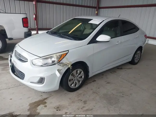 KMHCT4AE7HU377933 2017 HYUNDAI ACCENT - Image 2