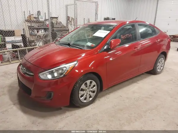 KMHCT4AE7HU381769 2017 HYUNDAI ACCENT - Image 2