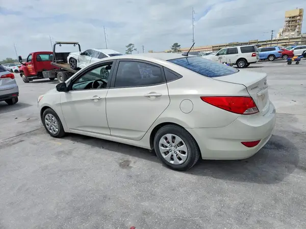KMHCT4AE8GU004673 2016 HYUNDAI ACCENT - Image 2