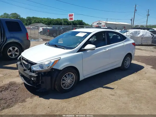KMHCT4AE8GU032439 2016 HYUNDAI ACCENT - Image 2