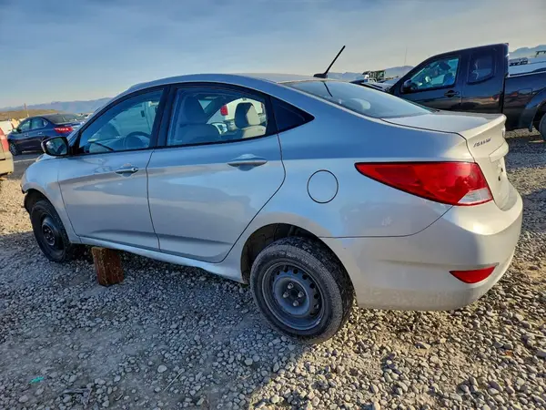 KMHCT4AE8GU036488 2016 HYUNDAI ACCENT - Image 2