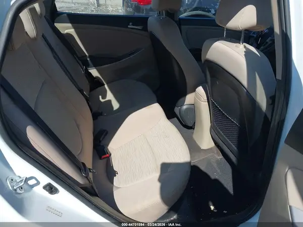 KMHCT4AE8GU044946 2016 HYUNDAI ACCENT - Image 8