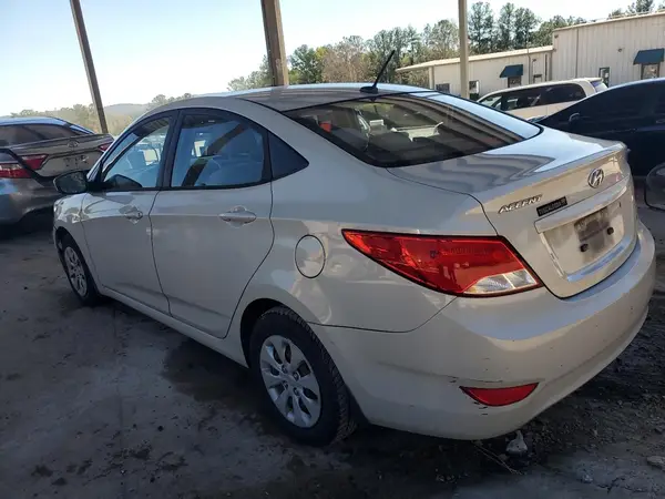 KMHCT4AE8GU049628 2016 HYUNDAI ACCENT - Image 2