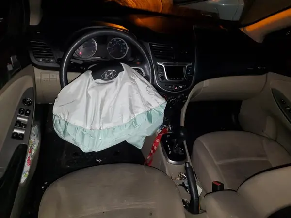 KMHCT4AE8GU065182 2016 HYUNDAI ACCENT - Image 8