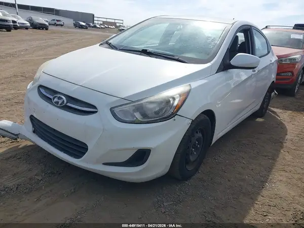 KMHCT4AE8GU067675 2016 HYUNDAI ACCENT - Image 2