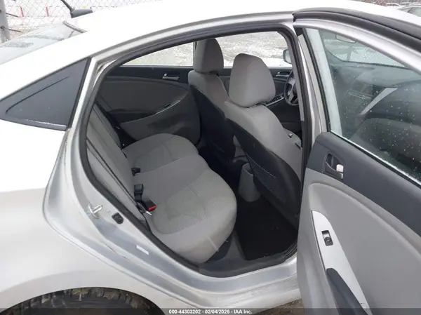 KMHCT4AE8GU074156 2016 HYUNDAI ACCENT - Image 8