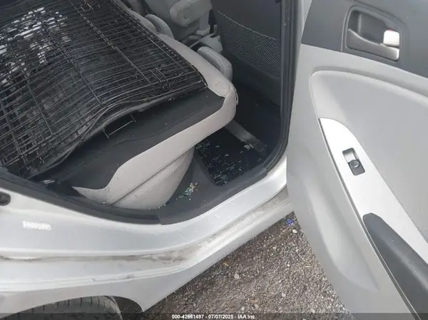 KMHCT4AE8GU074433 2016 HYUNDAI ACCENT - Image 8
