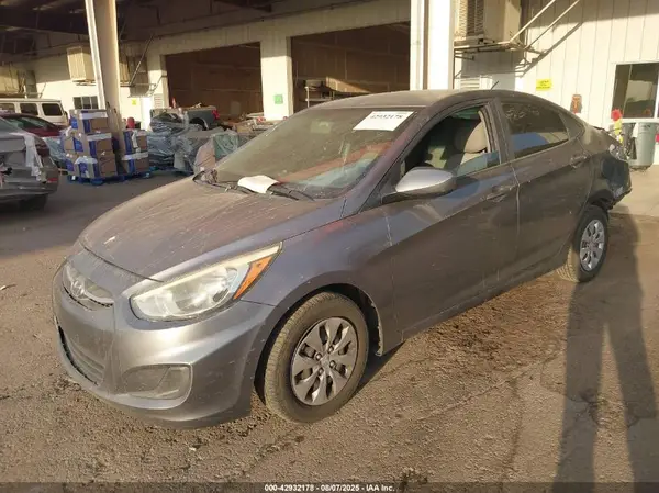 KMHCT4AE8GU076070 2016 HYUNDAI ACCENT - Image 2