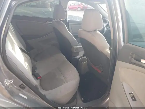 KMHCT4AE8GU076070 2016 HYUNDAI ACCENT - Image 8