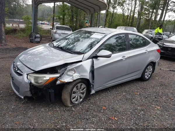 KMHCT4AE8GU078000 2016 HYUNDAI ACCENT - Image 2