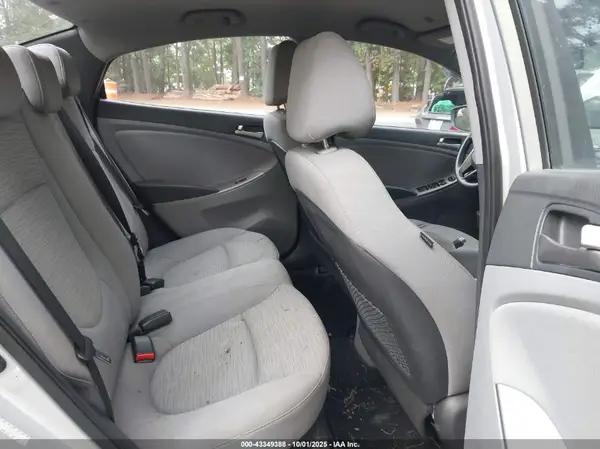 KMHCT4AE8GU078000 2016 HYUNDAI ACCENT - Image 8
