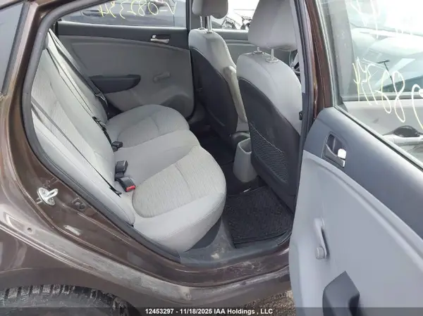KMHCT4AE8GU082354 2016 HYUNDAI ACCENT - Image 8