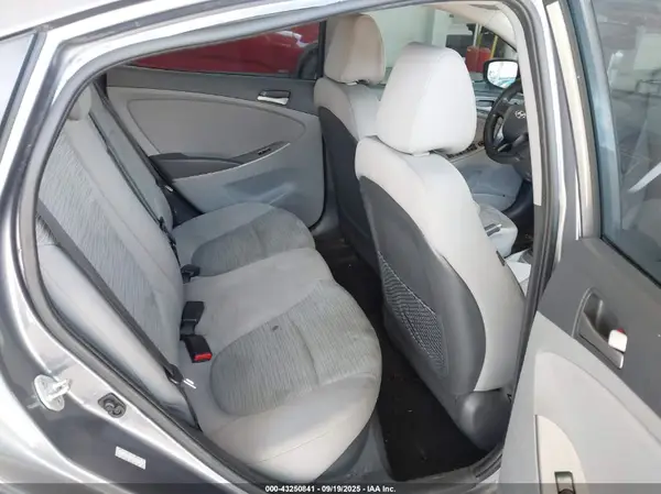 KMHCT4AE8GU085612 2016 HYUNDAI ACCENT - Image 8