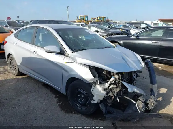 KMHCT4AE8GU092463 2016 HYUNDAI ACCENT - Image 1