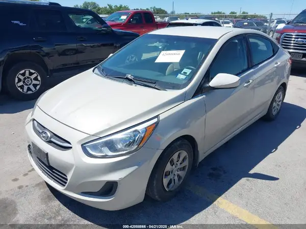 KMHCT4AE8GU116955 2016 HYUNDAI ACCENT - Image 2