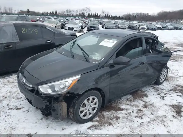 KMHCT4AE8GU138793 2016 HYUNDAI ACCENT - Image 2