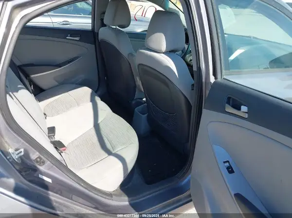 KMHCT4AE8GU962096 2016 HYUNDAI ACCENT - Image 8