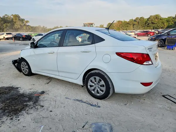 KMHCT4AE8GU973048 2016 HYUNDAI ACCENT - Image 2