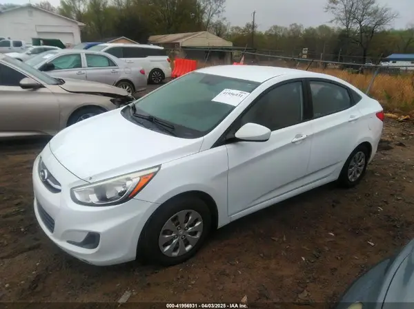 KMHCT4AE8GU979206 2016 HYUNDAI ACCENT - Image 2
