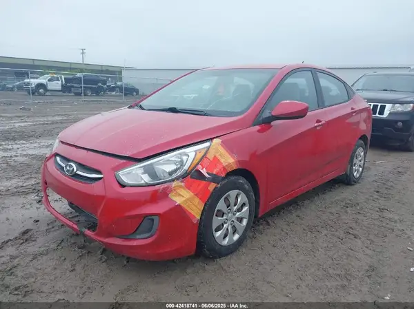 KMHCT4AE8GU981392 2016 HYUNDAI ACCENT - Image 2