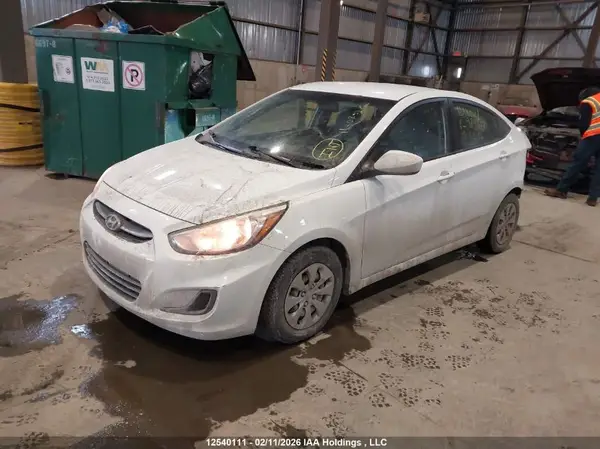 KMHCT4AE8GU984633 2016 HYUNDAI ACCENT - Image 2