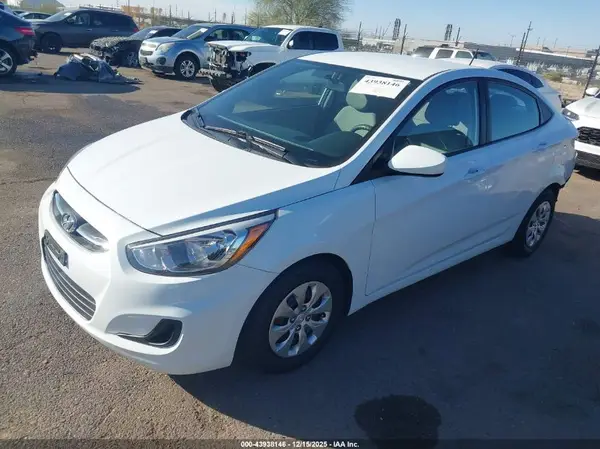 KMHCT4AE8HU172508 2017 HYUNDAI ACCENT - Image 2