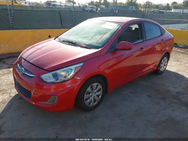 KMHCT4AE8HU176624 2017 HYUNDAI ACCENT - Image 2
