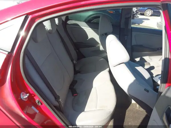 KMHCT4AE8HU176624 2017 HYUNDAI ACCENT - Image 8