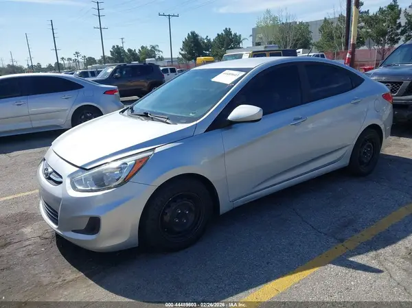 KMHCT4AE8HU179426 2017 HYUNDAI ACCENT - Image 2