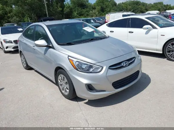 KMHCT4AE8HU193522 2017 HYUNDAI ACCENT - Image 1