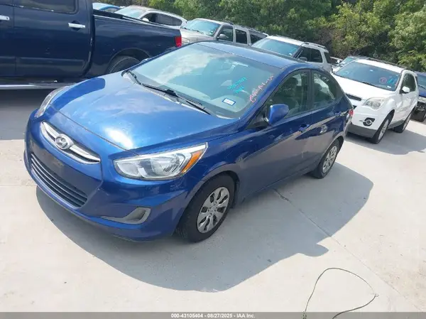 KMHCT4AE8HU197084 2017 HYUNDAI ACCENT - Image 2