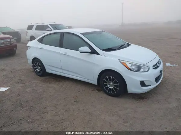 KMHCT4AE8HU197277 2017 HYUNDAI ACCENT - Image 1