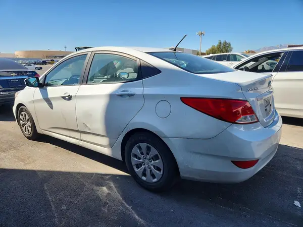 KMHCT4AE8HU200212 2017 HYUNDAI ACCENT - Image 2
