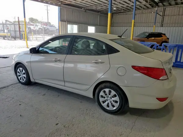KMHCT4AE8HU202929 2017 HYUNDAI ACCENT - Image 2