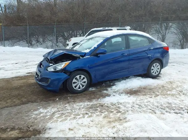 KMHCT4AE8HU205555 2017 HYUNDAI ACCENT - Image 2