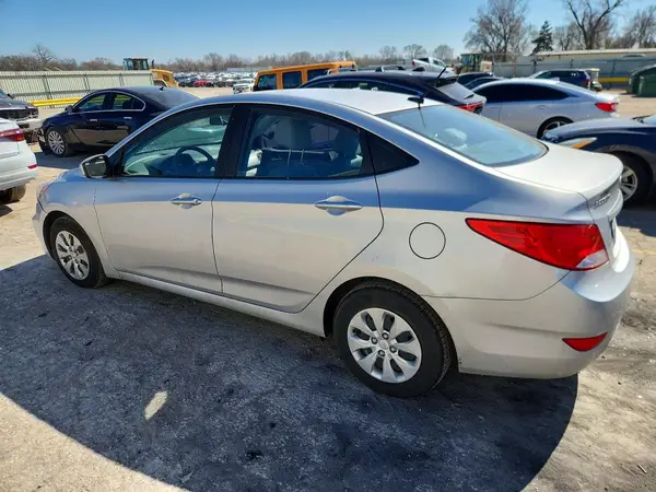 KMHCT4AE8HU219519 2017 HYUNDAI ACCENT - Image 2