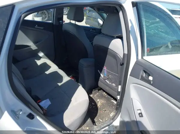 KMHCT4AE8HU220301 2017 HYUNDAI ACCENT - Image 8