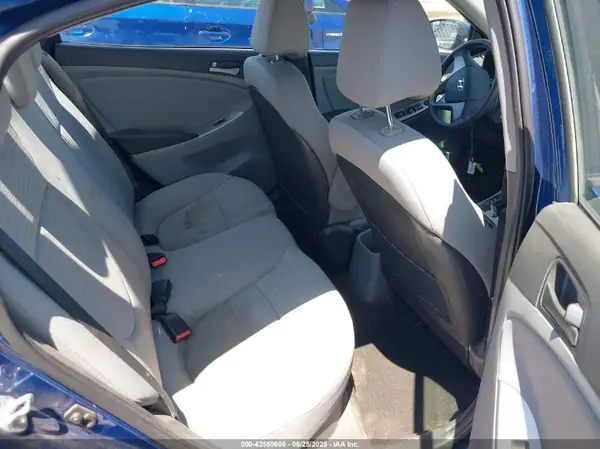 KMHCT4AE8HU221108 2017 HYUNDAI ACCENT - Image 8