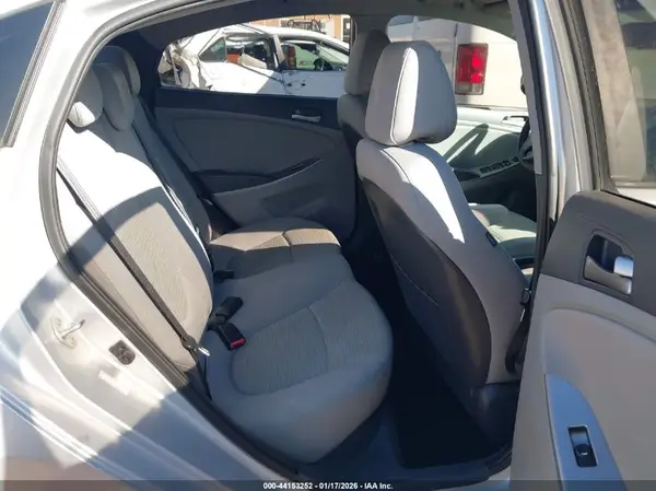 KMHCT4AE8HU222503 2017 HYUNDAI ACCENT - Image 8