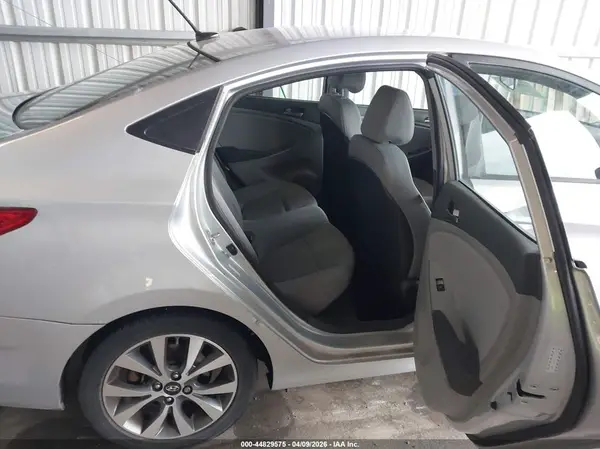 KMHCT4AE8HU224316 2017 HYUNDAI ACCENT - Image 8